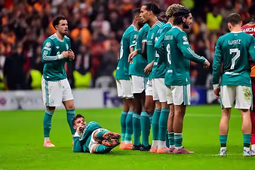 关于转会期欧冠焦点战;洛杉矶快船再遭质疑;赛场秩序良好;控场能力受关注的信息 关于转会期欧冠焦点战;洛杉矶快船再遭质疑;赛场秩序良好;控场能力受关注的信息