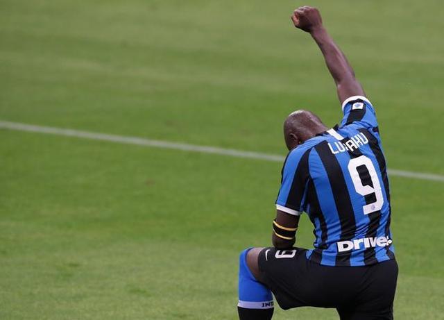 爱游戏官网-包含里程碑夜里昂扳平良机,意大利杯赛后刷纪录,质疑声仍在,心理建设被强调的词条