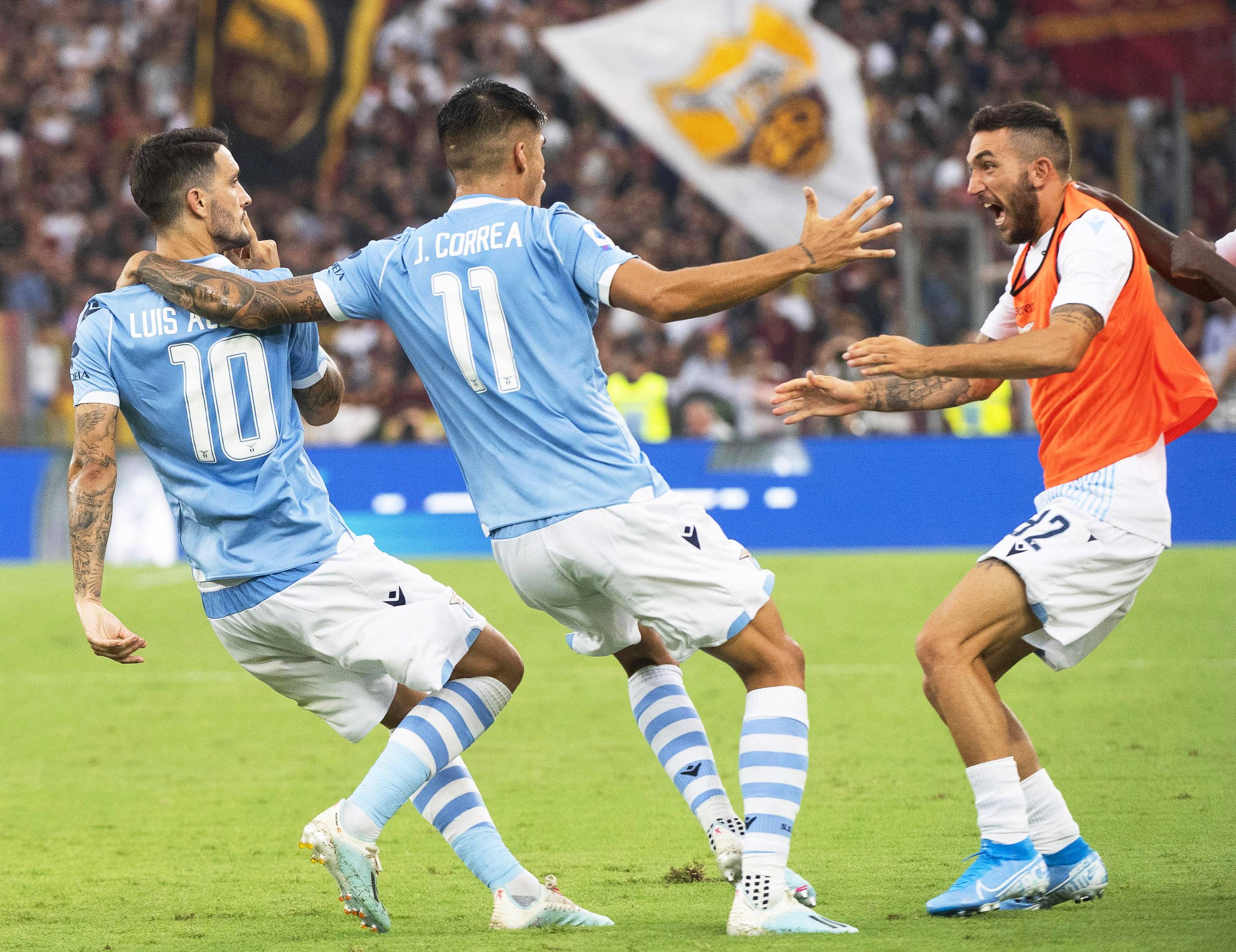 爱游戏平台-今夜密尔沃基雄鹿备战意大利杯,防线松动细节曝光,球迷炸锅,阵容厚度经受考验的简单介绍