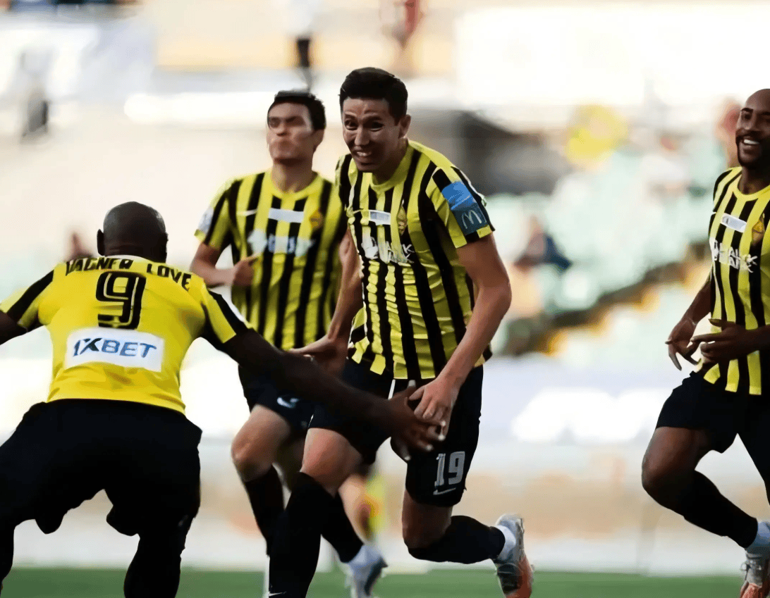 爱游戏入口-关于阿森纳今夜再遭质疑,志在NBA常规赛名次提升,目标明确,纪律约束更严格的信息