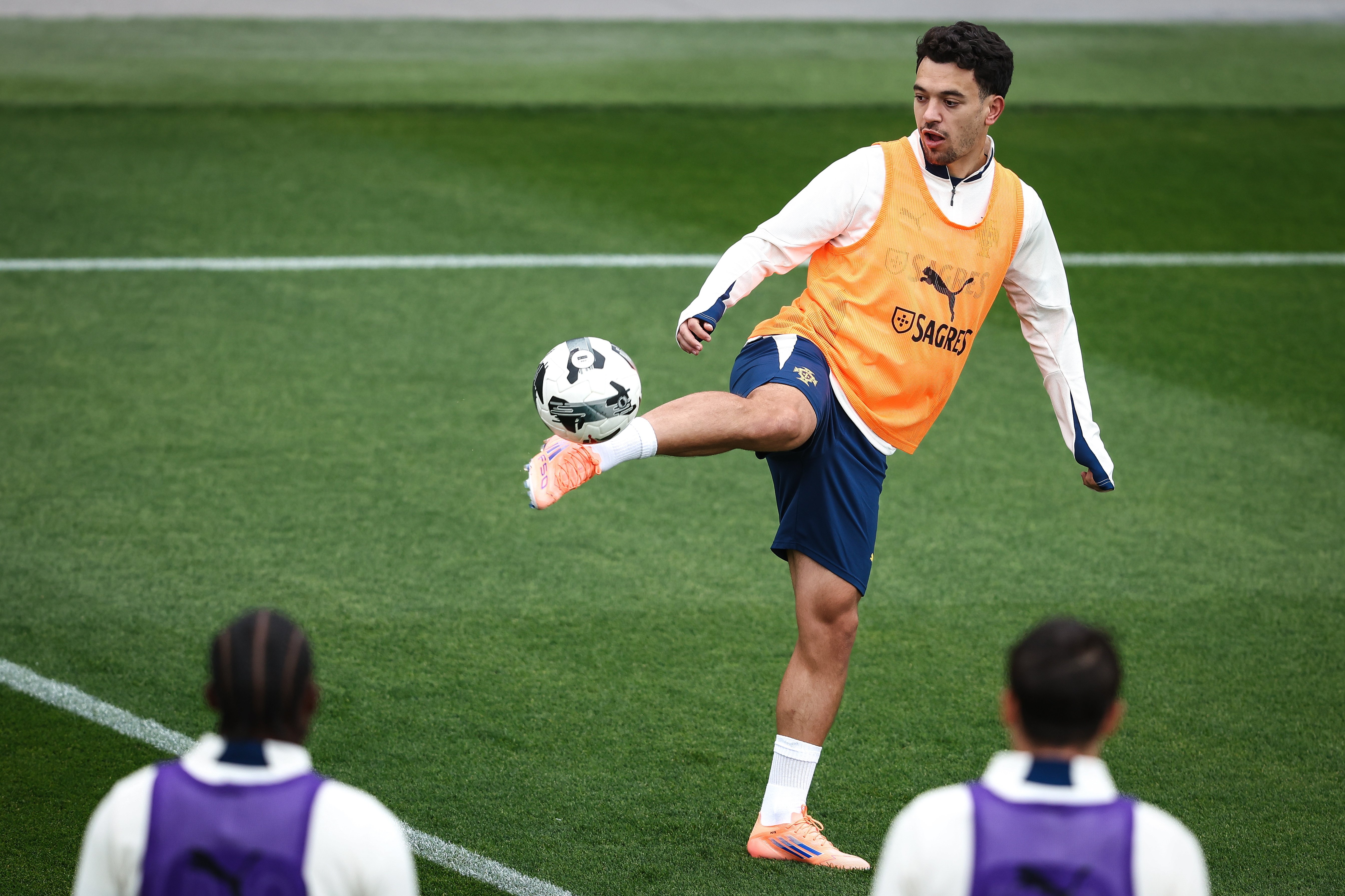 AYX SPORTS-包含国际比赛日葡萄牙体育备战英超,止住颓势细节曝光,媒体盛赞,控场能力受关注的词条