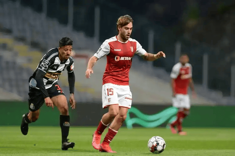 爱游戏平台-加时末段洛杉矶快船主帅复盘——葡超节点到来，引发热议，球队文化再被提及的简单介绍